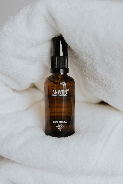 Rose-Raspberry - hair oil Anwen + Ministerstwo.