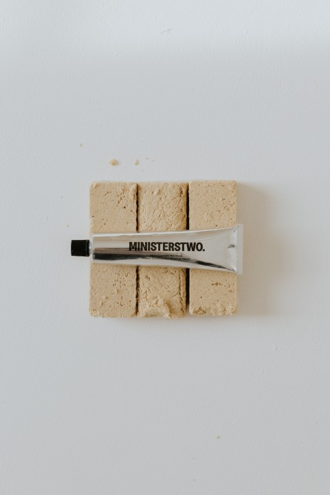 Halva - cleansing face scrub