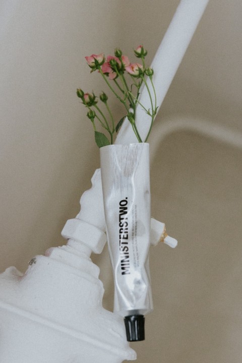 Rose-Raspberry - regenerating hand cream