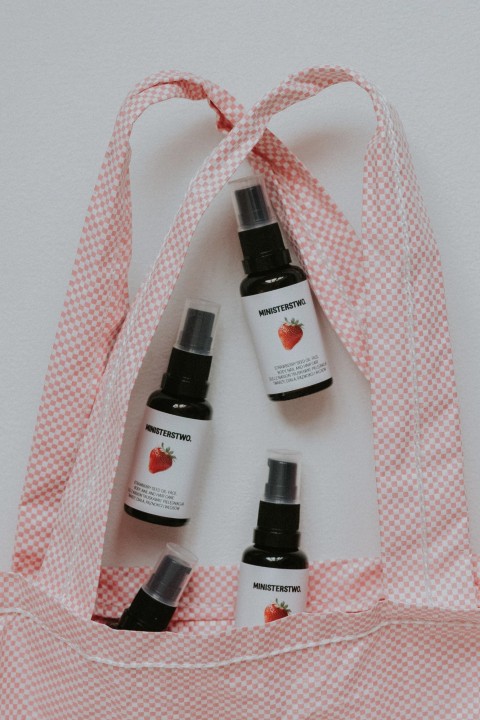 Strawberry seed oil