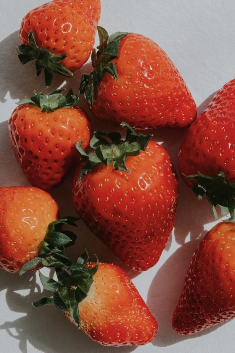 Strawberry seed oil
